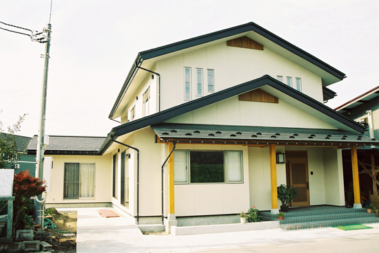 落ち着いたデザイン・和洋折衷な家 施工例 画像1